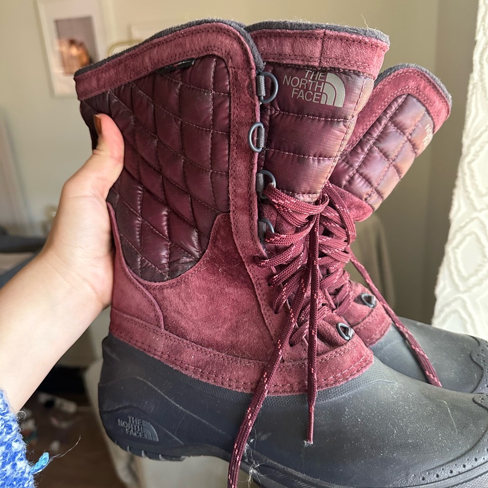 The North Face Women's Burgundy Quilted Winter Boots